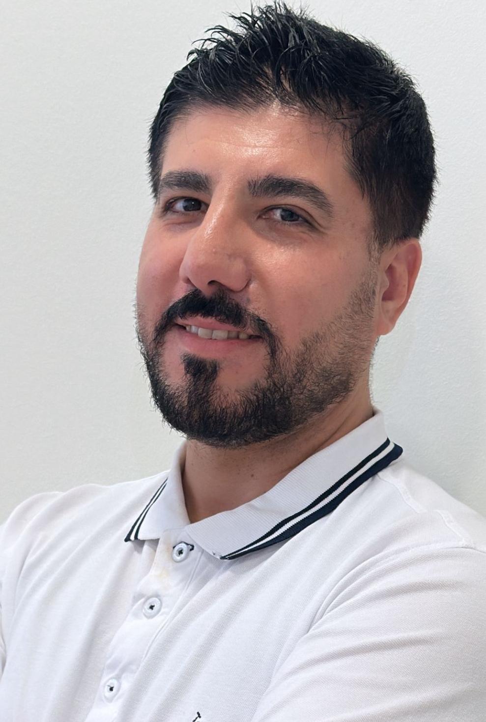 Portrait von Orhan Othman. Klicken Sie auf sein Bild, um zu seinem Profil zu gelangen.